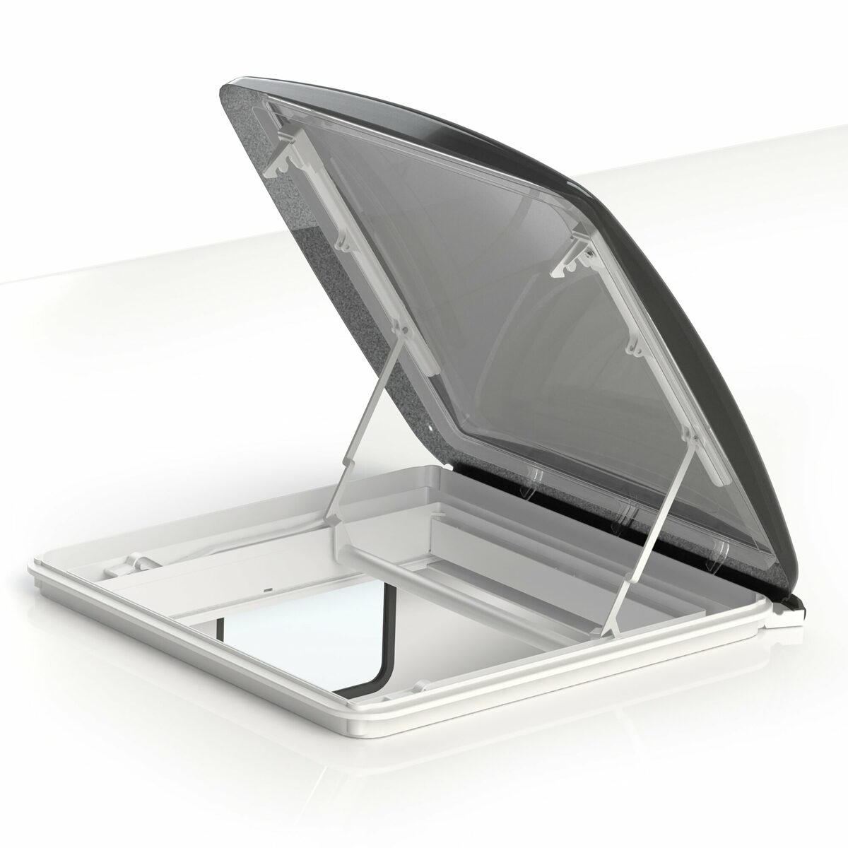 PREMtec roofSTAR 7 z LED: duże elektryczne okno dachowe do kampera
