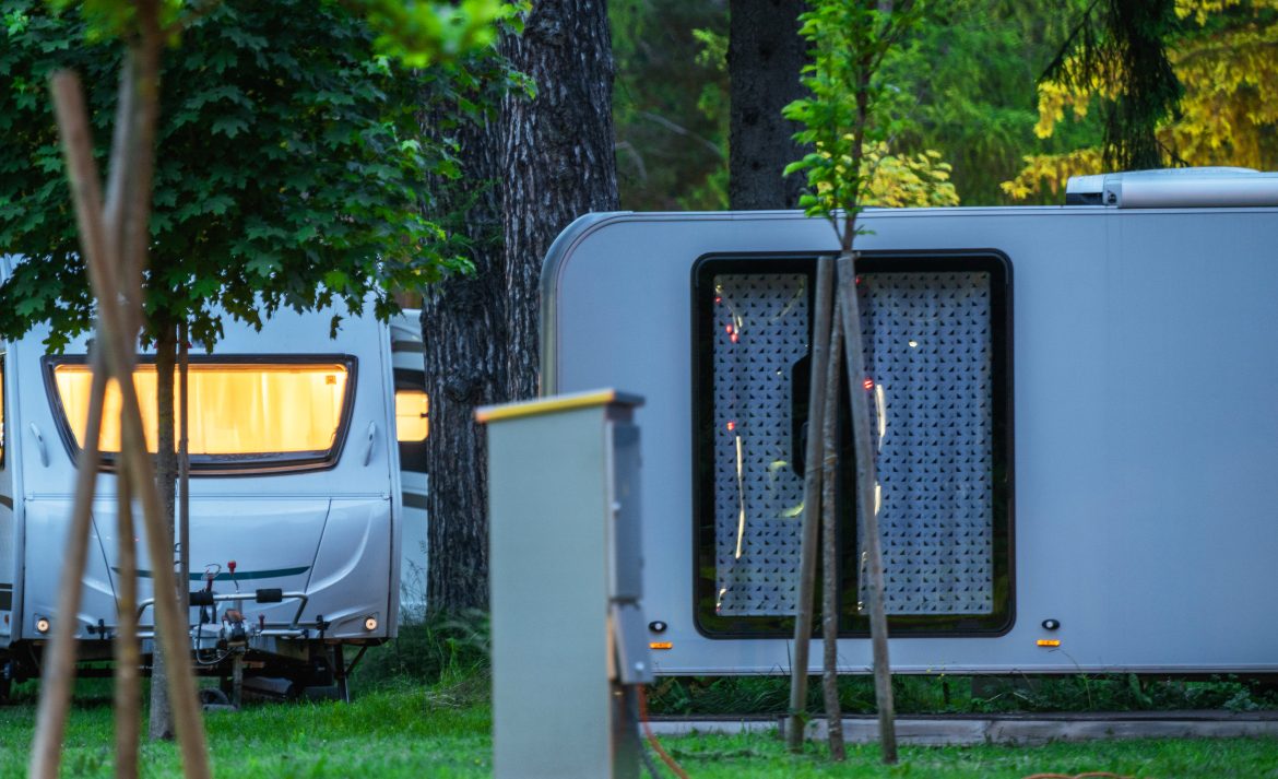 Akumulatory LiFePO4 od Victron Energy: Idealne rozwiązanie dla Twojego kampera.