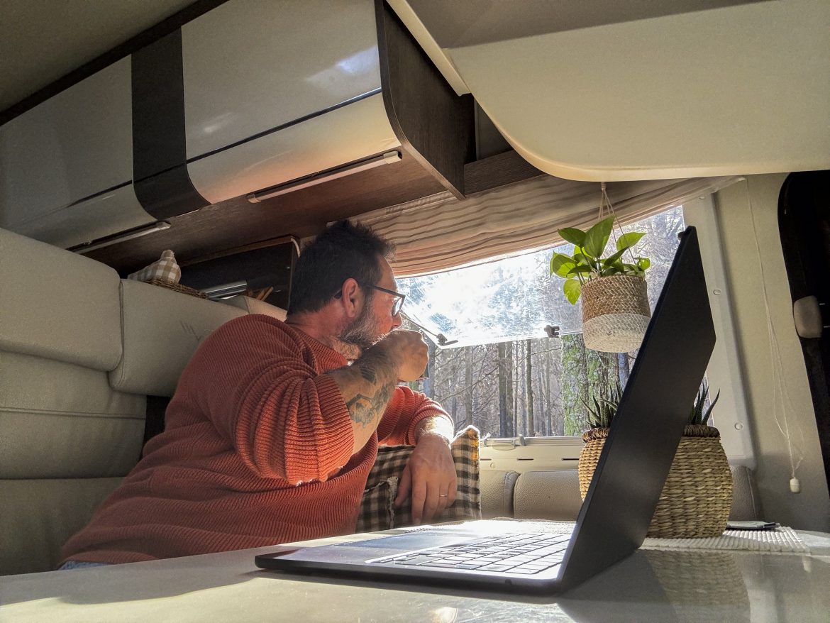 Klimatyzacja do kampera – kompletny przewodnik po systemach chłodzenia