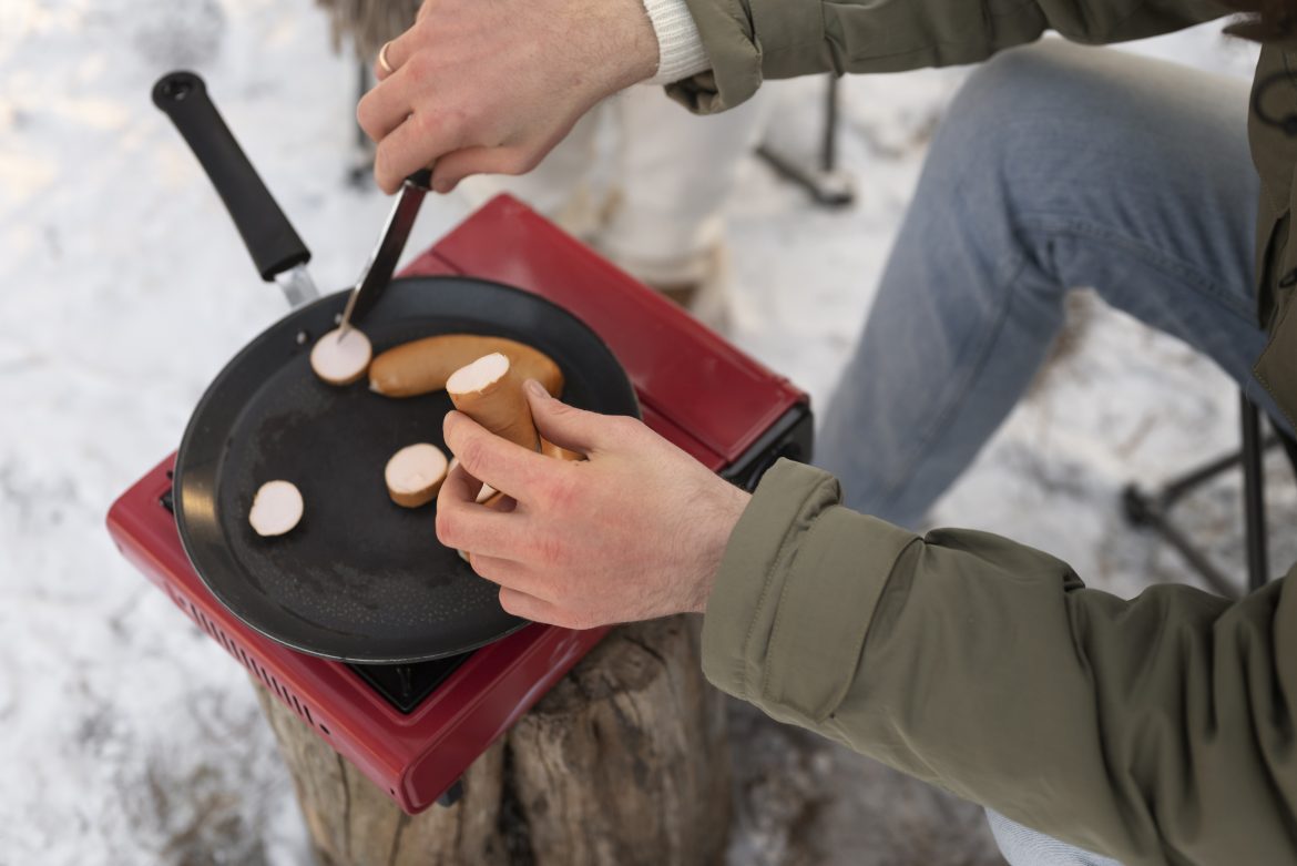 Bezpieczne podłączenie kampera do zewnętrznego zasilania 230V