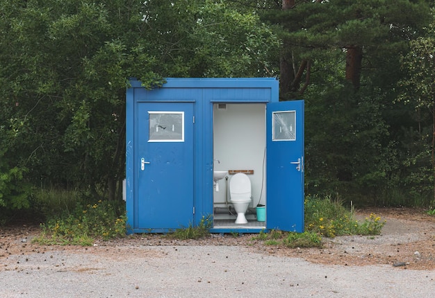 Przenośna toaleta turystyczna kempingowa