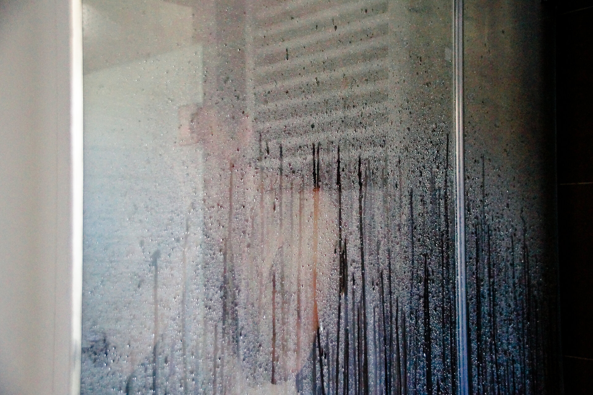 Kondensacja na szybie w kamperze