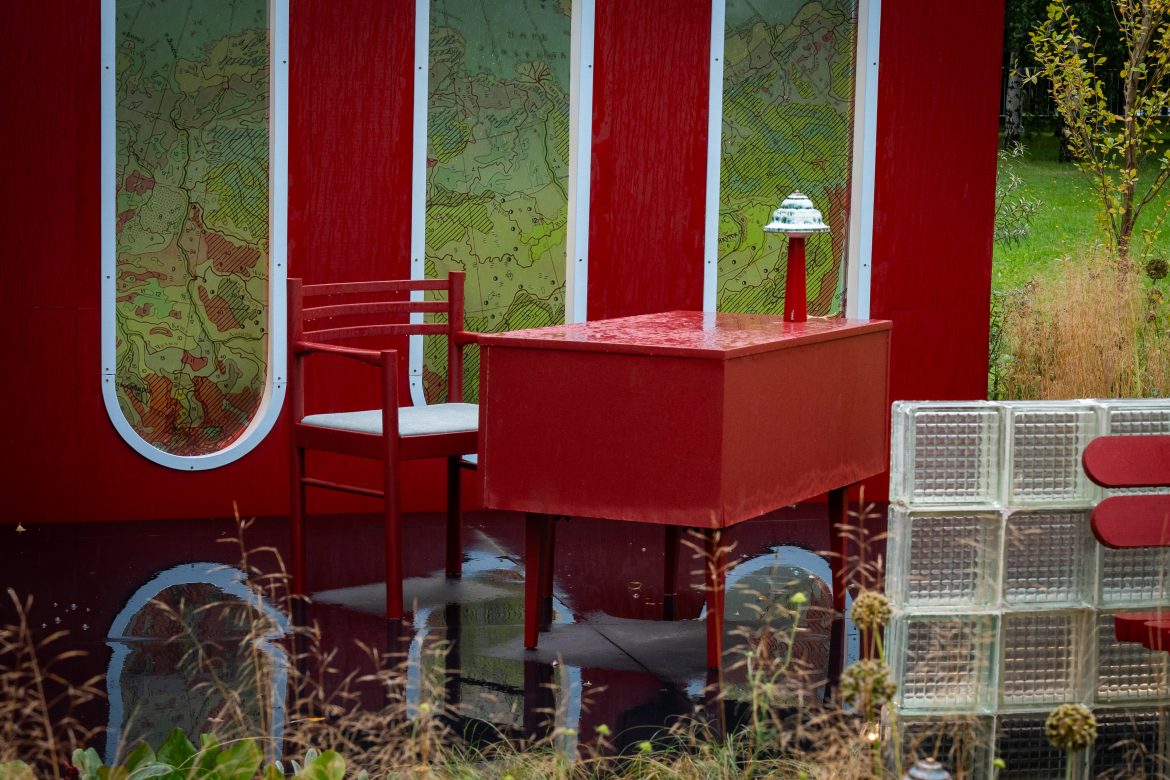 Toaleta chemiczna do kampera – poradnik dla początkujących