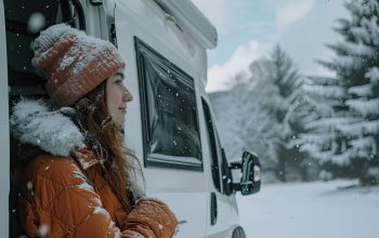 Nocowanie w kamperze zimą - jak przetrwać mróz