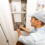 Porównanie podgrzewaczy wody Truma B14 gazowy i Elgena elektryczny w kamperze