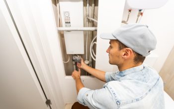 Porównanie podgrzewaczy wody Truma B14 gazowy i Elgena elektryczny w kamperze